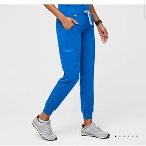 FIGS Zamora™ Jogger Scrub Pants, Size Large Tall (L/T)